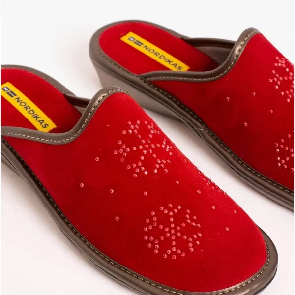 1747 (AFELPADO) Ladies Suede Mule Slippers Cherry