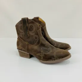 Boots Western By Clothes Mentor In Brown, Size: 11